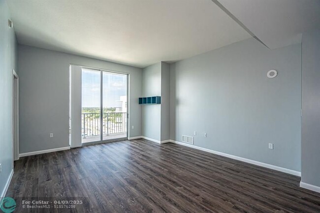 Building Photo - 140 S Dixie Hwy