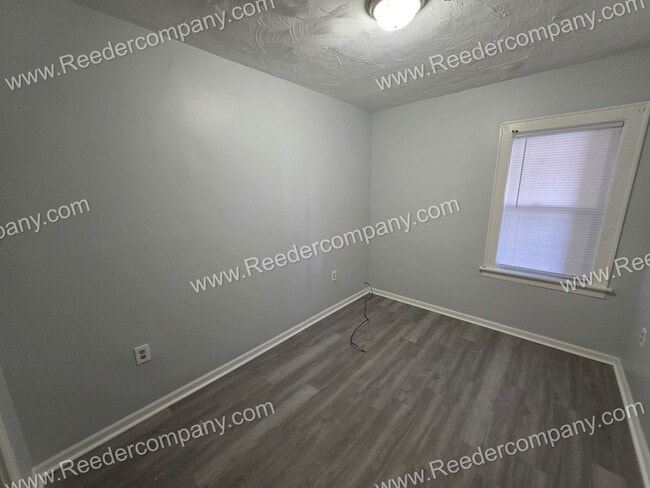 Building Photo - 3824 Parrish Ave