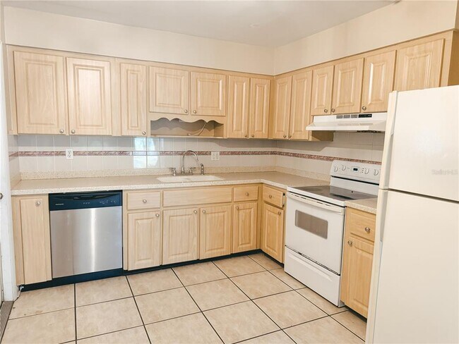 Building Photo - 315 Thornton Ln
