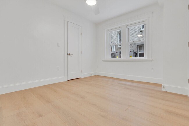Building Photo - Amazing apartment in Brighton