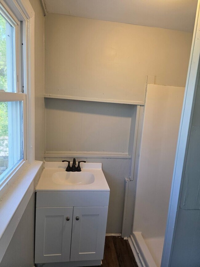 Building Photo - Cozy 3 Bedroom Home in Clarksville!