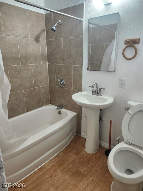 Building Photo - 2600 E Vana Ave