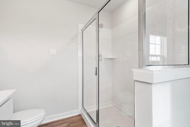 Building Photo - 16502 Green Glade Dr