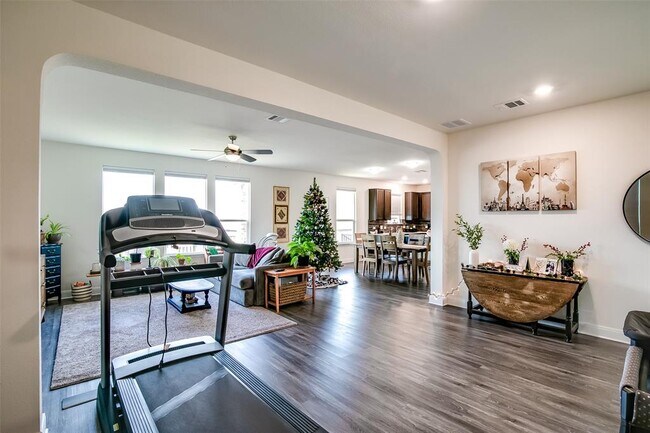 Building Photo - 7616 Groundhog Wy