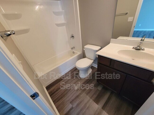 Building Photo - 837 Prescot Cir