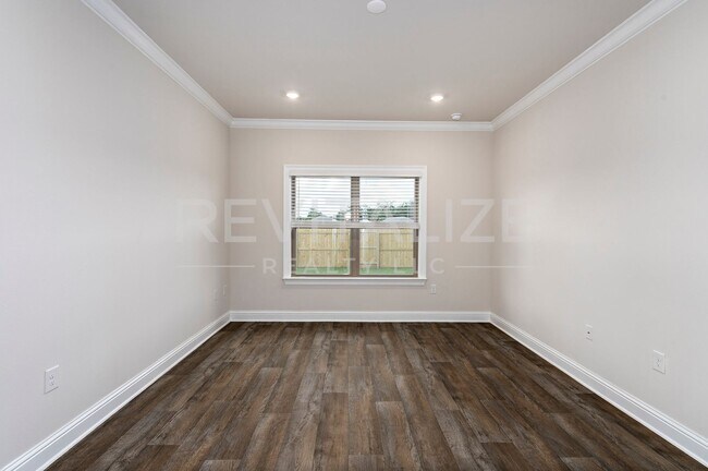 Building Photo - 14567 Dayton Cir