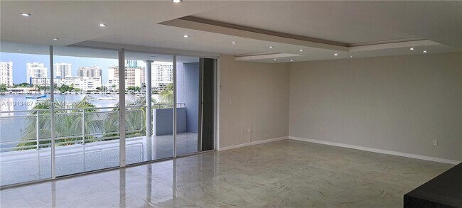 Building Photo - 468 Golden Isles Dr