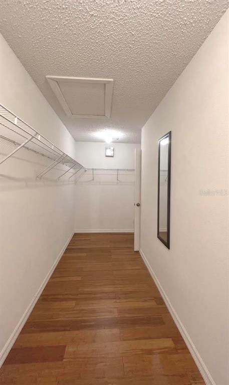 Building Photo - 831 Horseshoe Falls Dr
