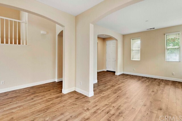 Building Photo - 3786 Lake Cir Dr