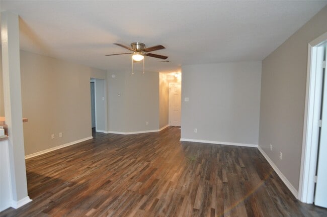 Building Photo - 24131 Bar Kay Ln