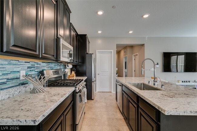 Building Photo - 545 Teovani St