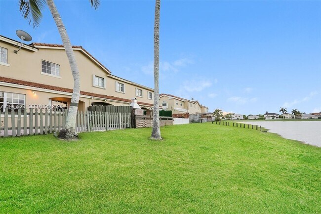 Building Photo - 15867 SW 68th Terrace