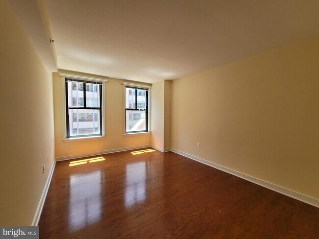 Building Photo - 631 D St NW