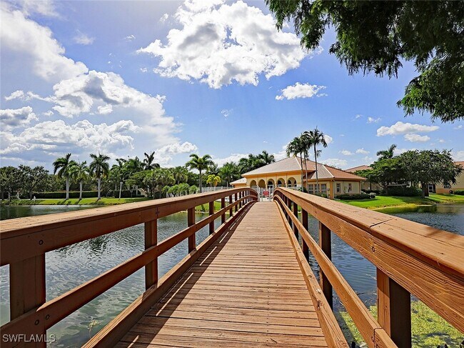 Building Photo - 15460 Bellamar Cir