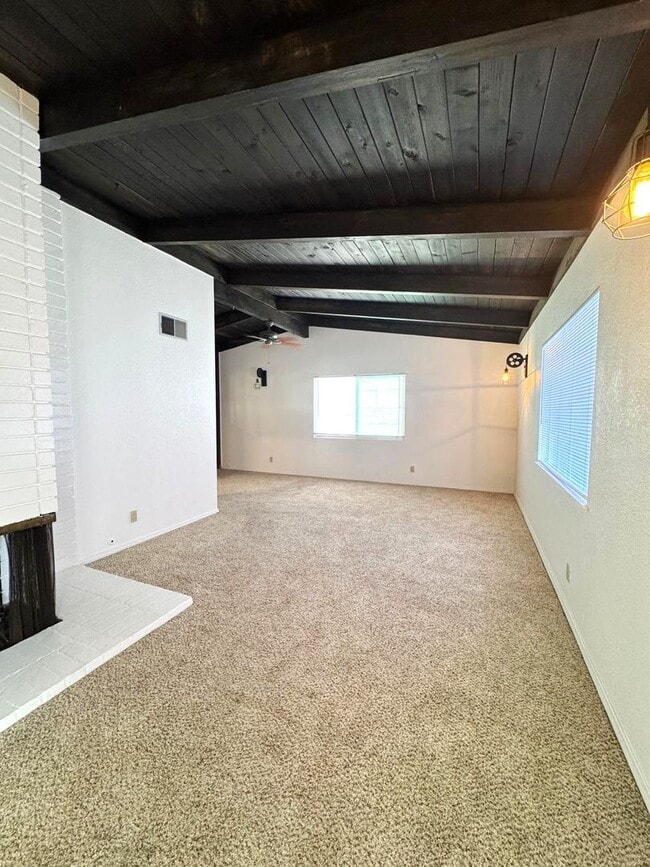 Building Photo - Rare 3 Bed Solar Home for Rent in Pomona Near Claremont & La Verne | Yard, Office, Garage