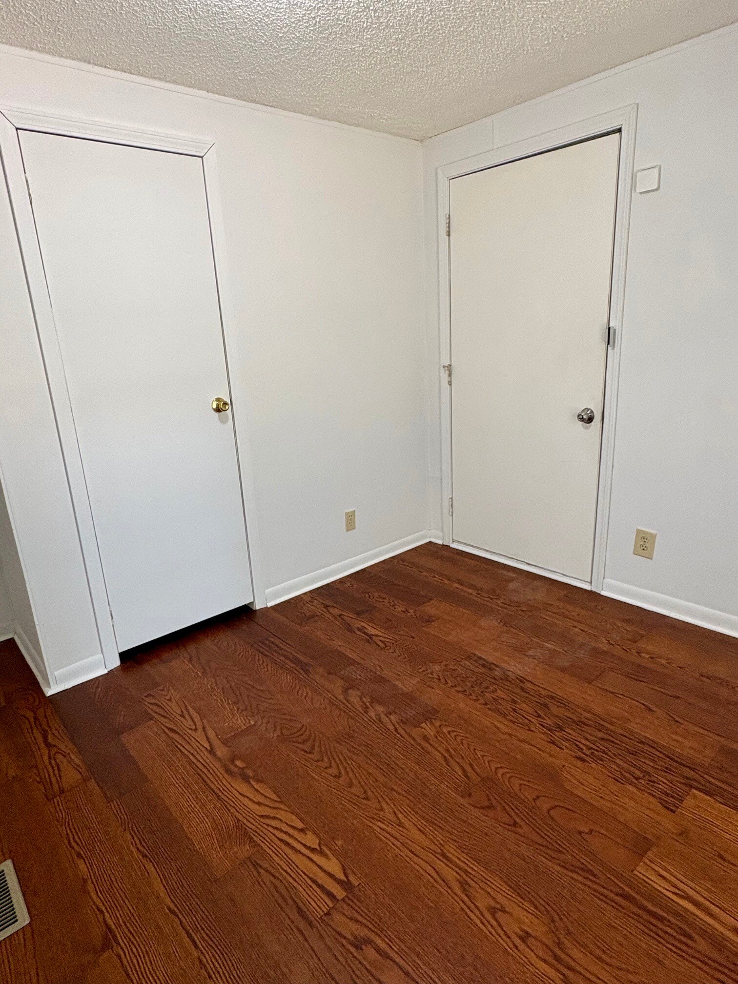 Additional room - 11677 US Highway 31
