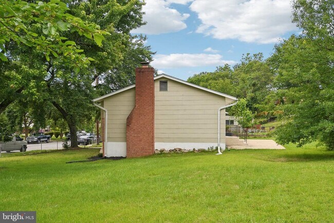 Building Photo - 1814 Ironton Dr