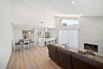 Building Photo - Fully remodeled luxury 3 bedroom 2 bathroom home with 2 car garage