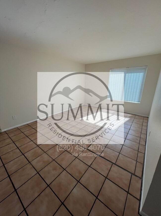 Building Photo - 926 N Belvedere Ave