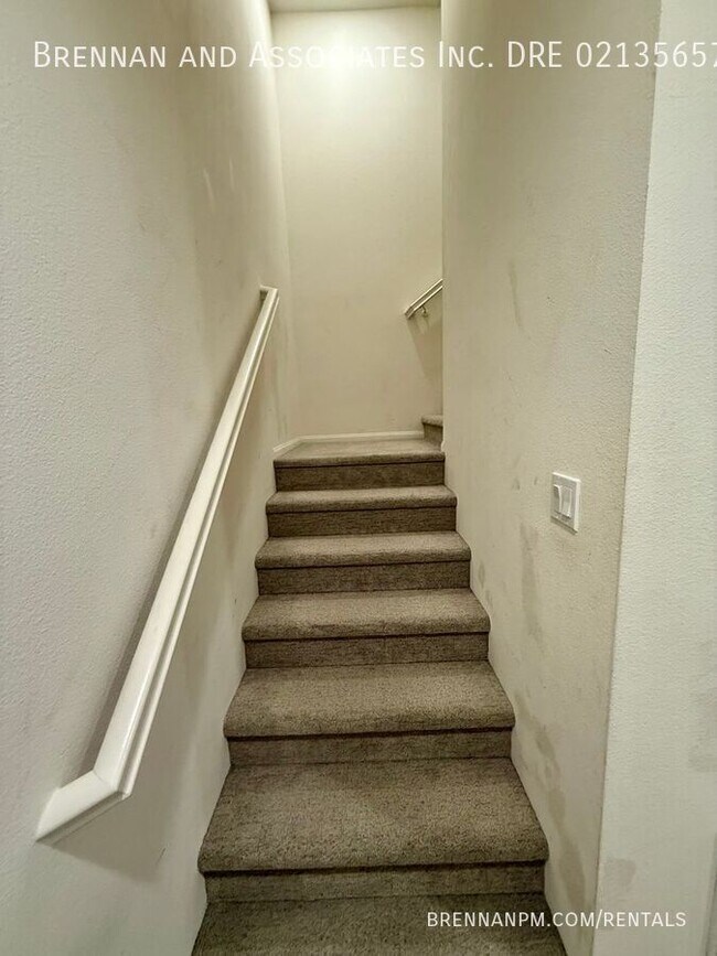 Building Photo - 1455 Banahaw Way