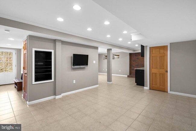 Building Photo - 40202 Mt Gilead Rd