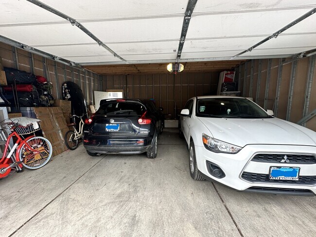 Building Photo - 4222 N Bernard St