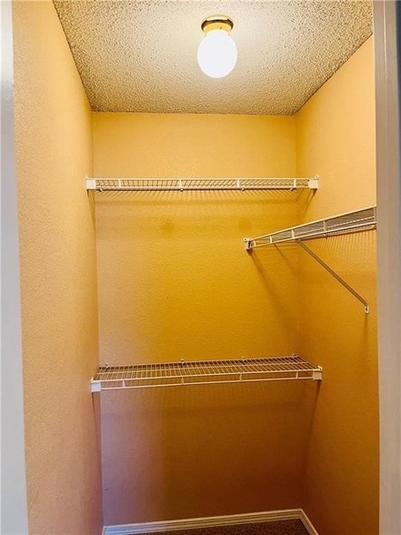 Building Photo - 1160 S Jasmine Ln