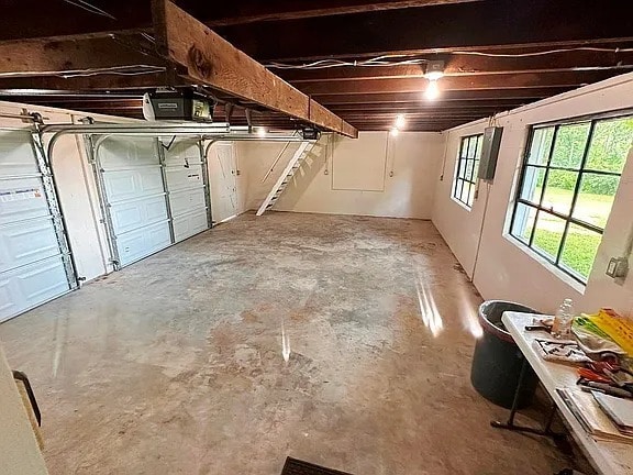 Building Photo - 5501 Kratzville Rd