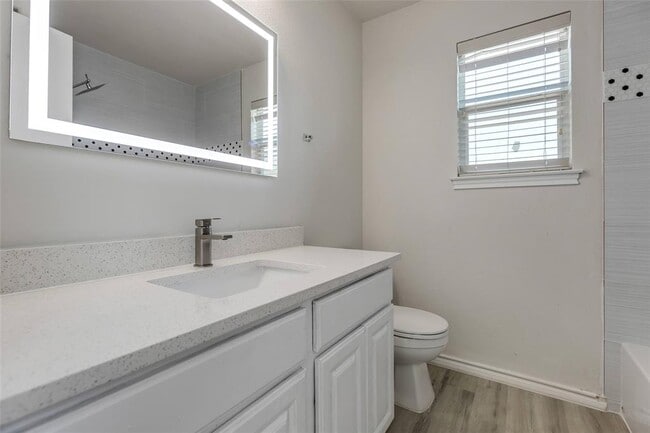 Building Photo - 3207 Barksdale Dr