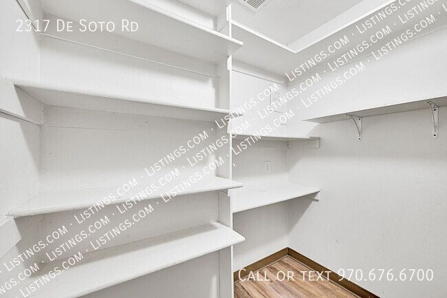 Building Photo - 2317 De Soto Rd