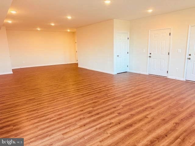 Building Photo - 1370 Elm St