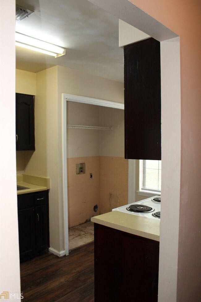 Building Photo - 207 Admirals Walk