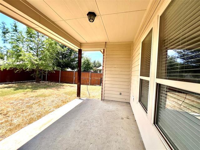 Building Photo - 5201 Pinewood Dr