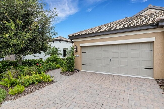 Building Photo - 6343 Positano Ct