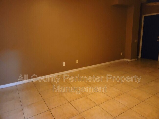 Building Photo - 5634 Crest Trace Ct