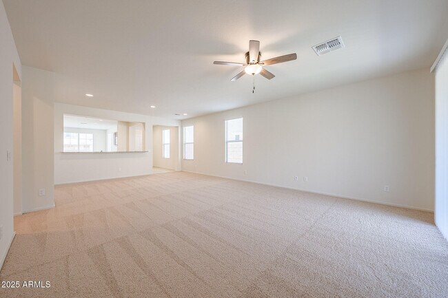 Building Photo - 7168 W Hedge Hog Pl