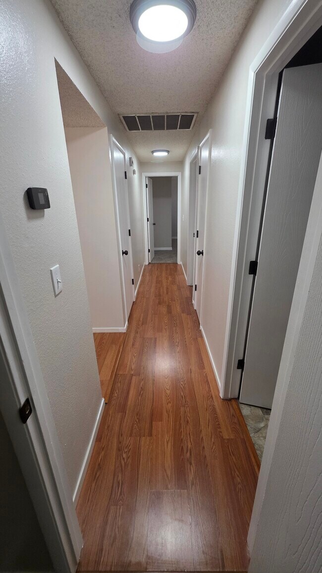 Building Photo - 3268 Beatty Cir