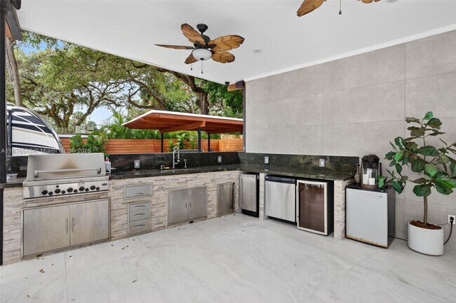 Building Photo - 3000 Riverland Rd
