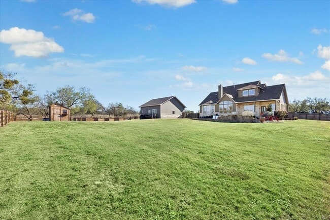 Building Photo - 100 Cross Trail