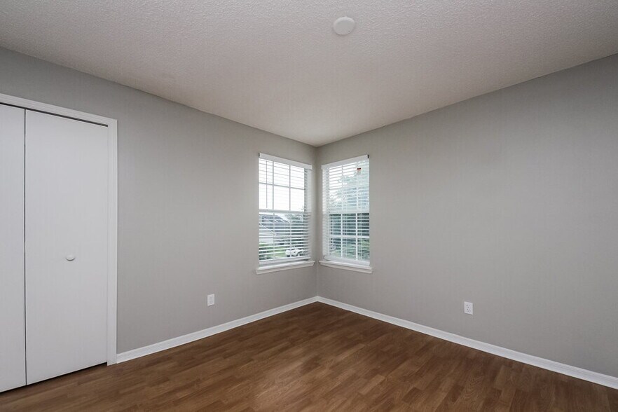 Building Photo - 12618 Oldcastle Dr