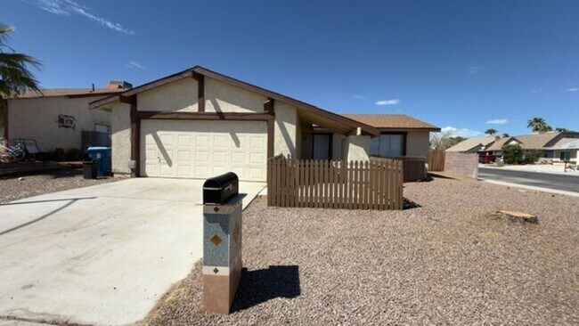 Building Photo - 4295 Sunnyview Ct