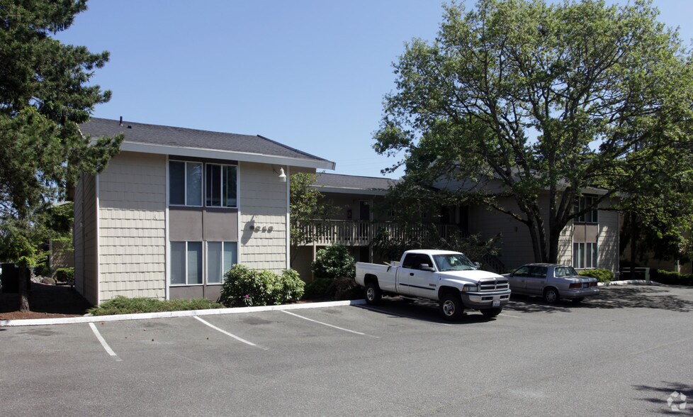 Westwood Apartments 3024 Steilacoom Blvd SW Steilacoom WA 98388