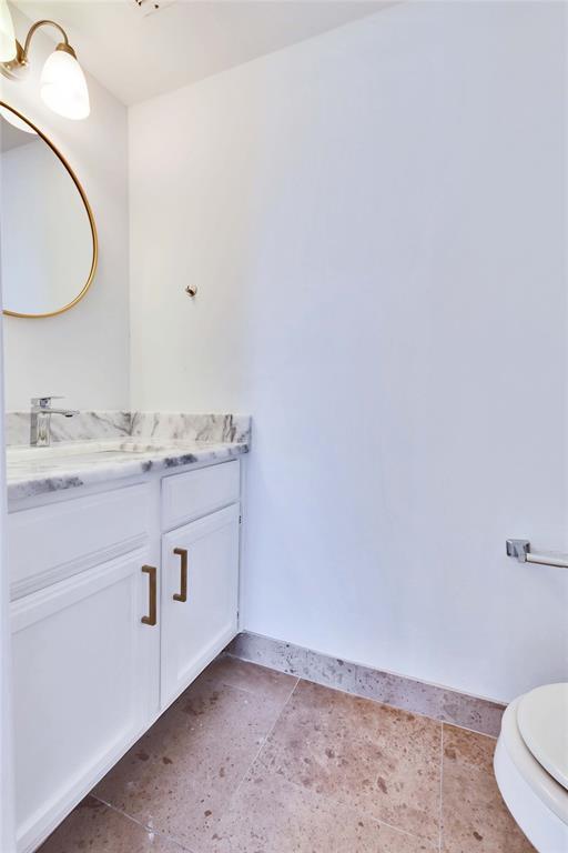 Building Photo - 6711 Deatonhill Dr