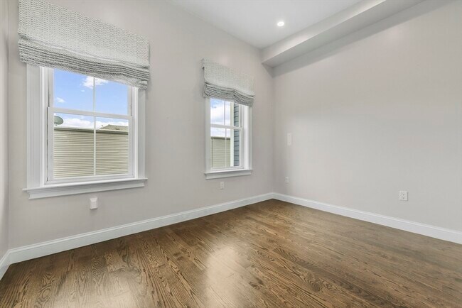 Building Photo - 189 Trenton St