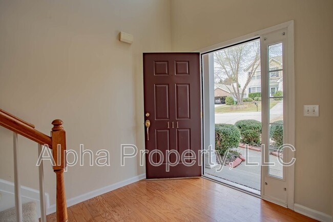Building Photo - 111 Shairpin Ln