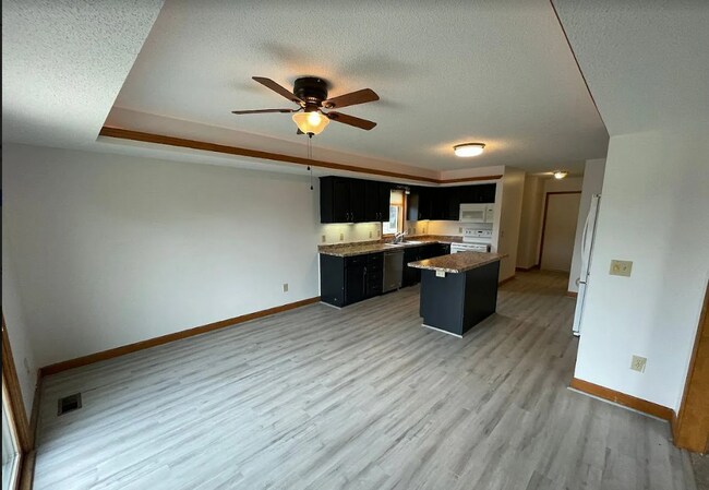 Building Photo - 16134 Silver Shadow Ln