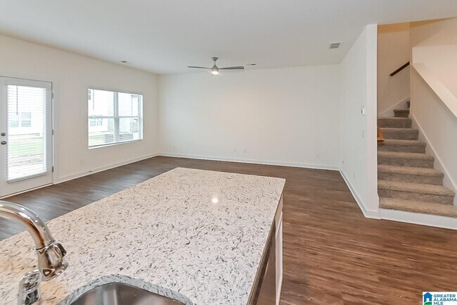 Building Photo - 136 The Heights Dr