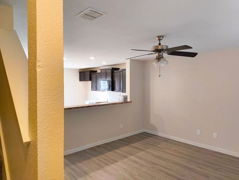 Building Photo - 1540 Chama Dr