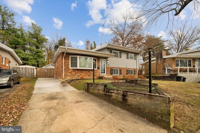 Building Photo - 3308 Estelle Terrace