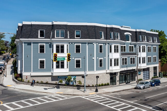 Building Photo - 125 Warren St